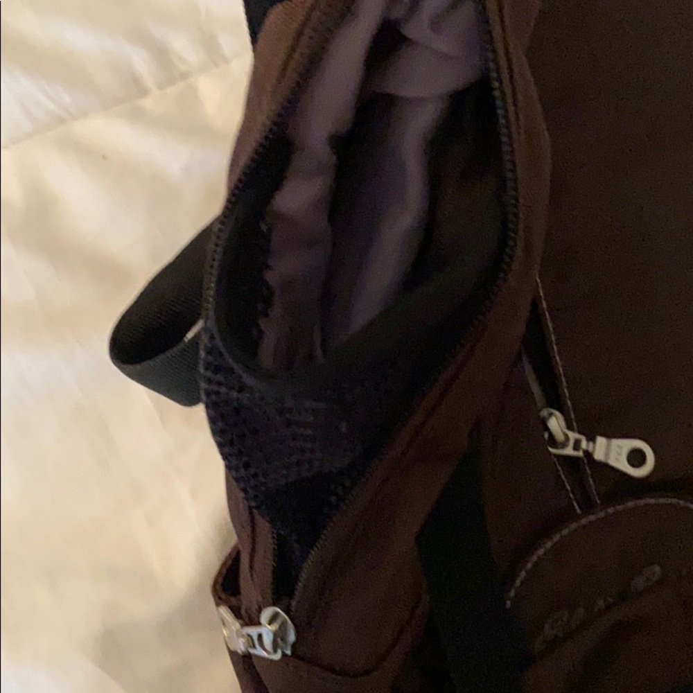Backpack - Picture 4 of 6